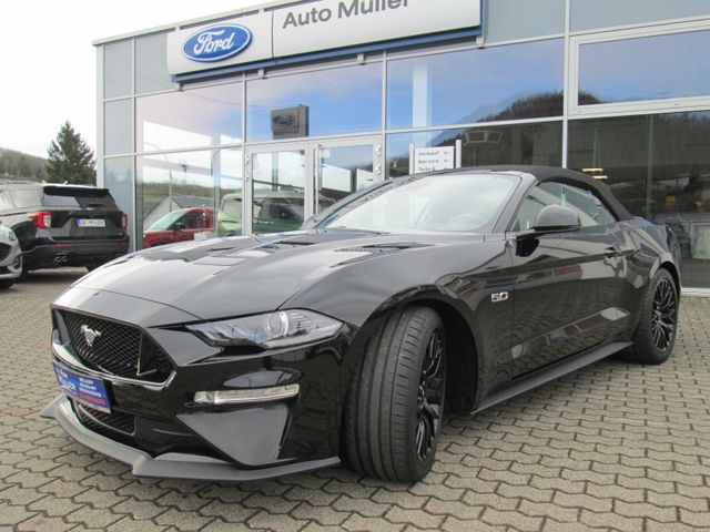 Ford Mustang GT Convertible Carbon-Styling