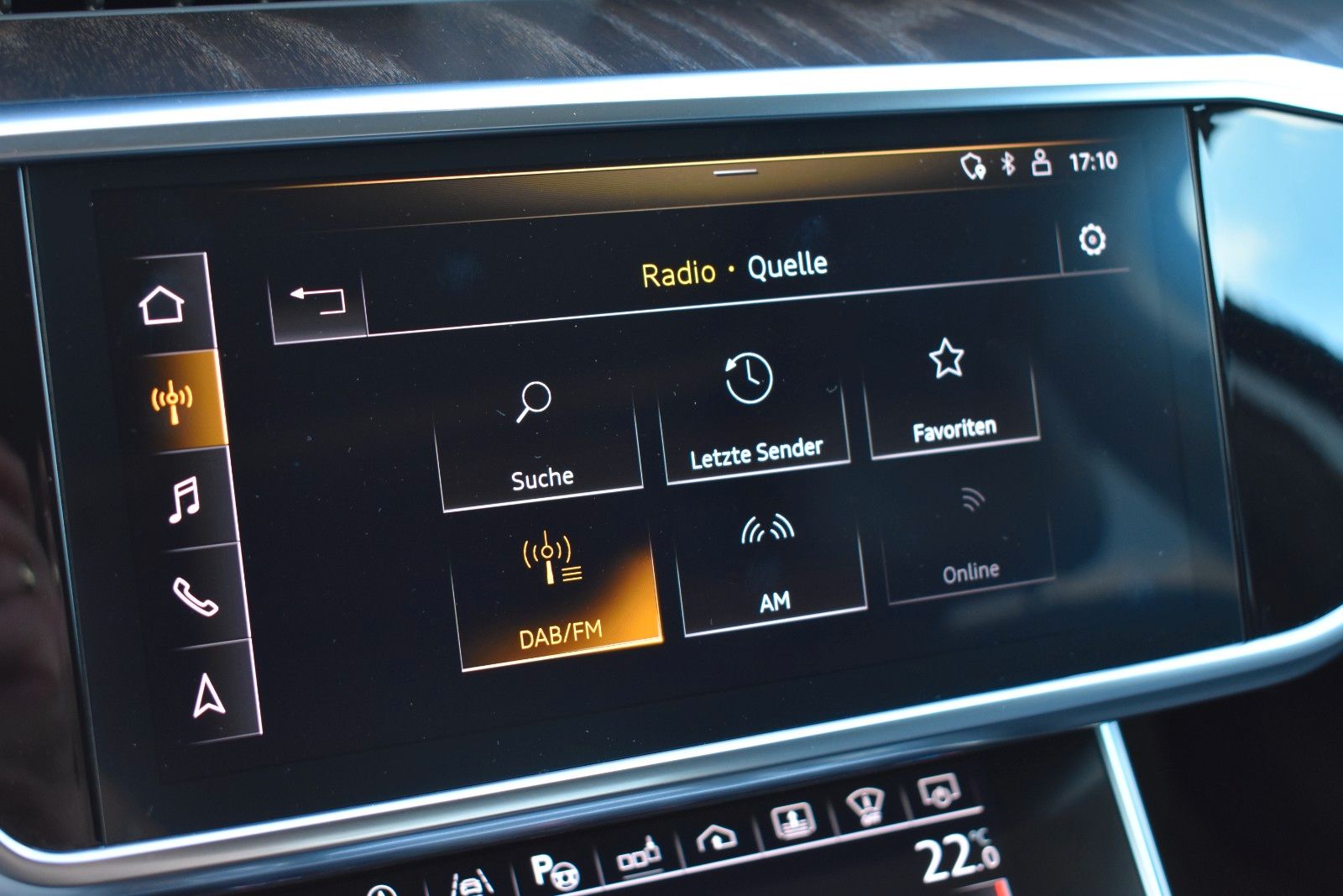 Fahrzeugabbildung Audi A6 55 TFSI quattro sport HUD Pano Standh. Nachts