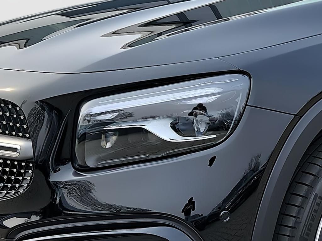 Fahrzeugabbildung Mercedes-Benz GLB 200 d +AMG+DISTRONIC+MULTIBEAM+WINTER-PAKET+