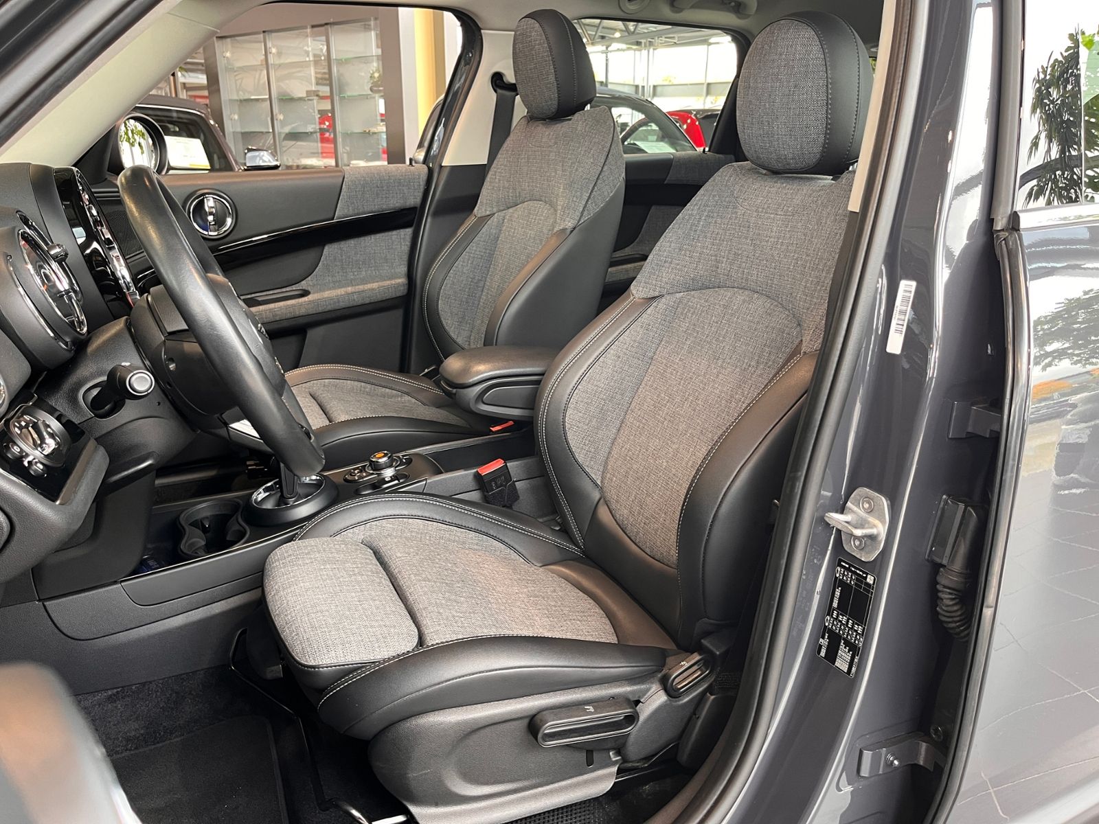 Fahrzeugabbildung MINI Countryman Cooper S LED NAVI ALU