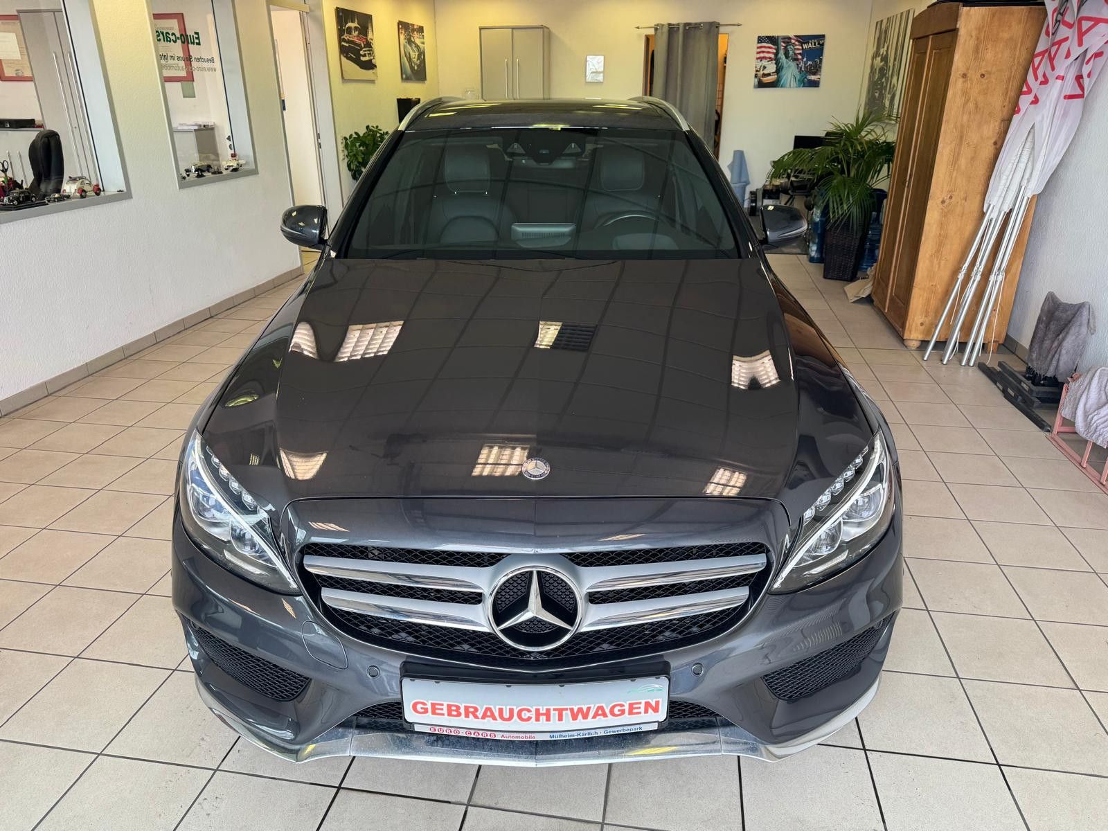 Fahrzeugabbildung Mercedes-Benz C 300 T-Modell/AMG LINE/PANORAMA/NAVI/BURMESTER