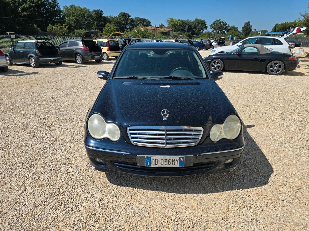 Mercedes-Benz C 220