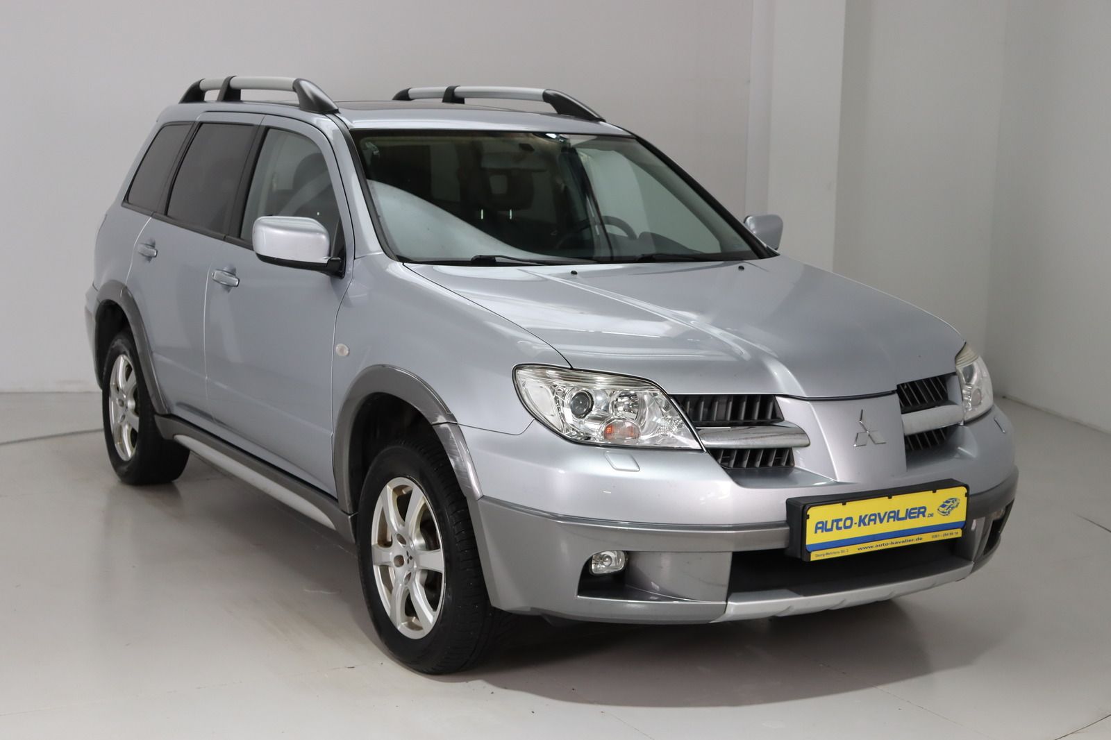 Fahrzeugabbildung Mitsubishi Outlander 2.4 Intense