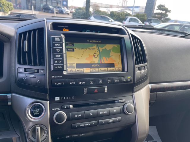 Toyota Land Cruiser  200 V8 Executive – JBL