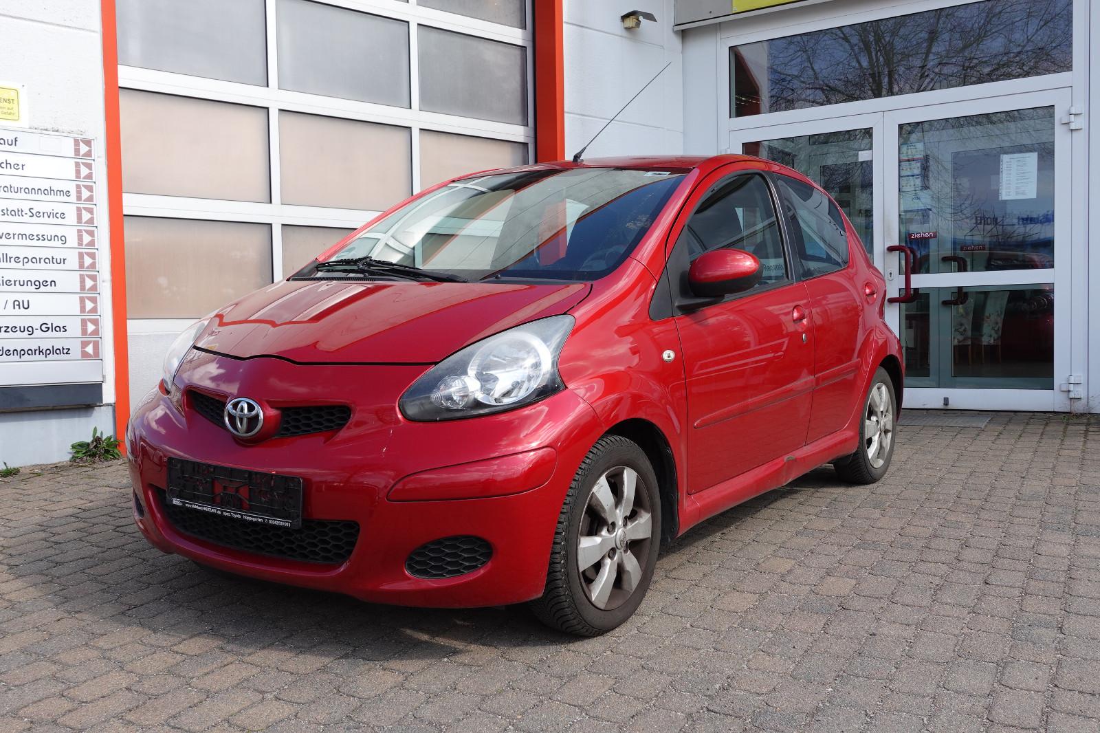 Toyota Aygo CoolRed Automatik Klima