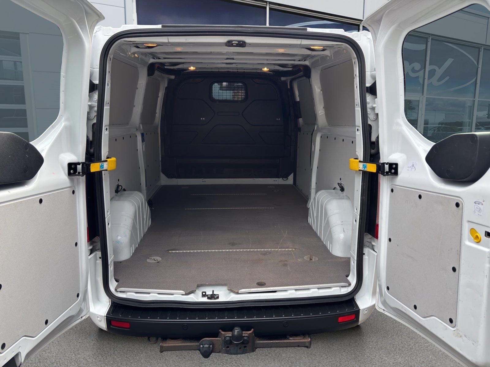 Fahrzeugabbildung Ford Transit Custom 340 L2 Trend