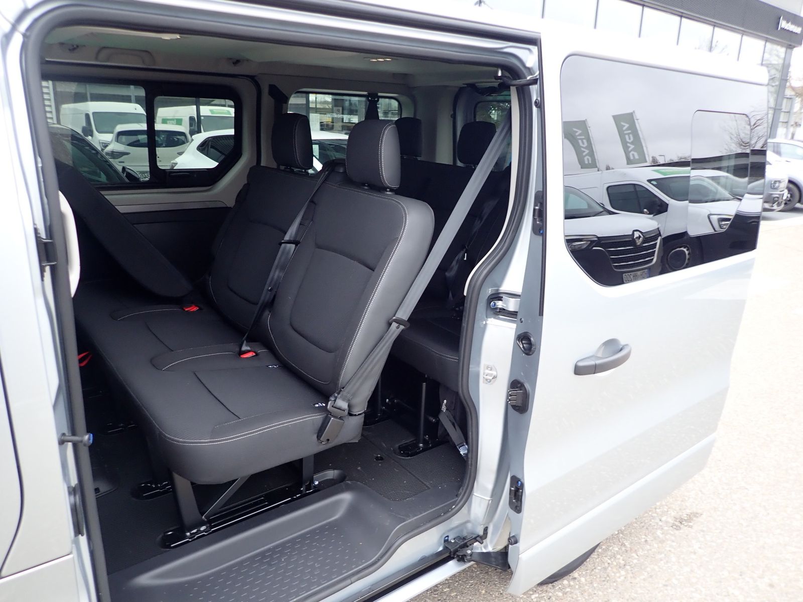 Fahrzeugabbildung Renault Trafic Pkw Evolution Blue dCi 170 Automatik MY25