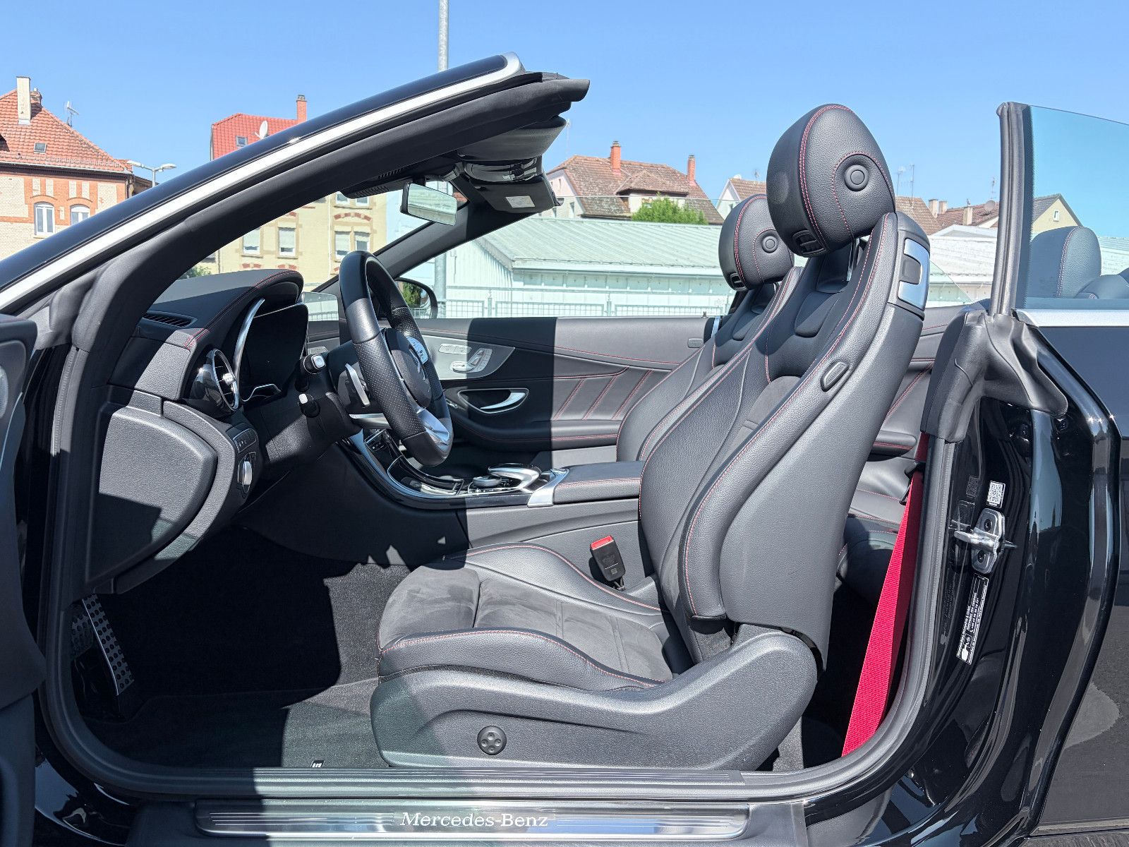 Mercedes-Benz C 300d AMG PLUS COMAND HUD DISTRONIC BURMESTER foto 22