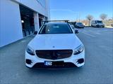 Mercedes-Benz GLC 220 d 4MATIC AMG Line Coupé Autom. AMG Line - Mercedes-Benz GLC 220: Coupe