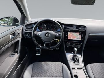 Volkswagen Golf - 12