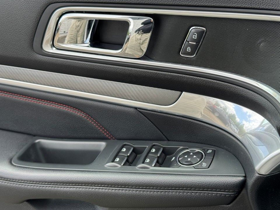 Fahrzeugabbildung Ford Explorer 3.5 Ecoboost 4x4 Sport Leder PDC