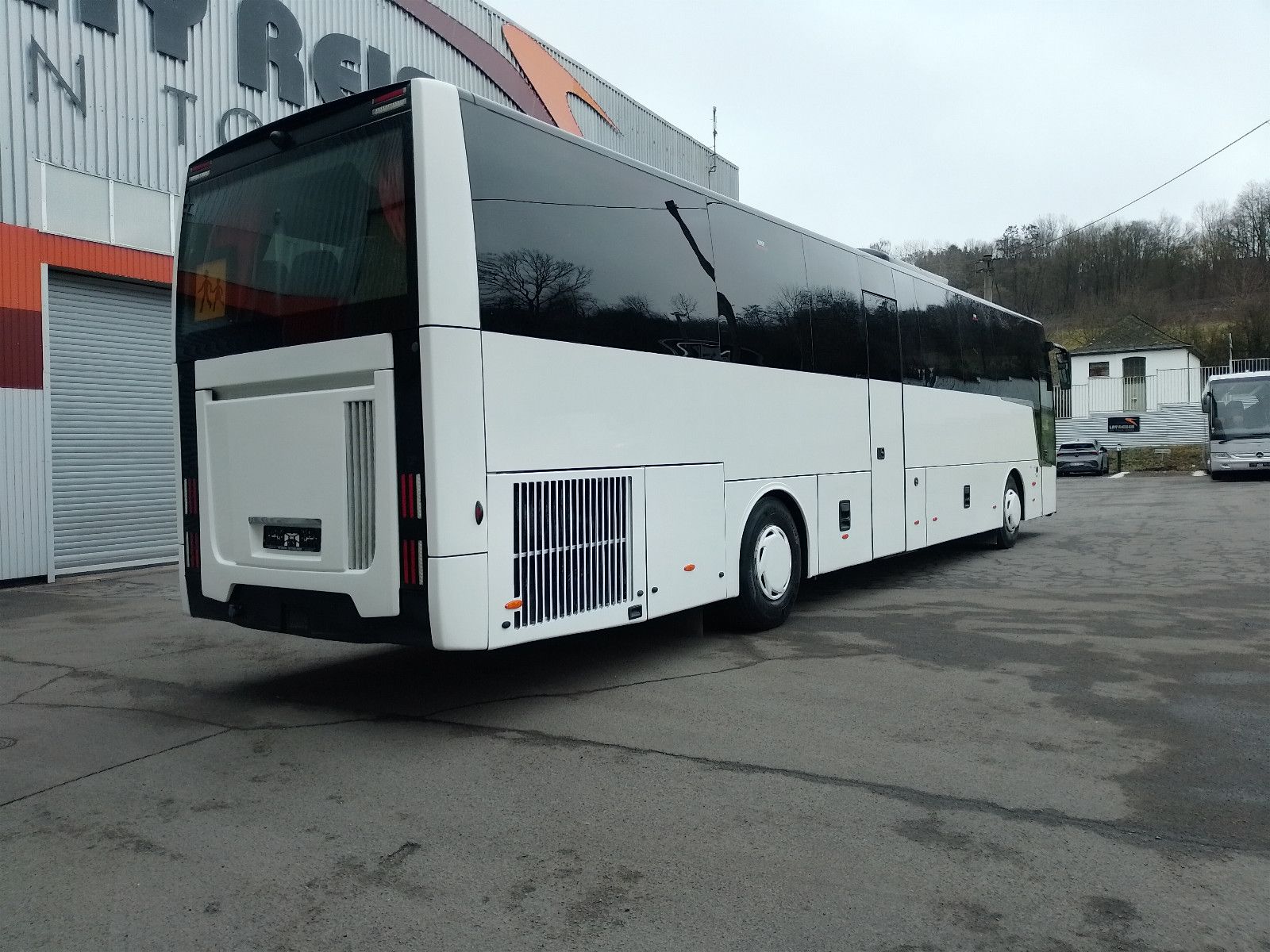 VANHOOL  2019 - Image 3 of 50