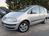 Volkswagen Sharan Highline Automatik/Alcantara/Klima/S.Dach - gebrauchte VW Sharan aus dem Jahr 2001