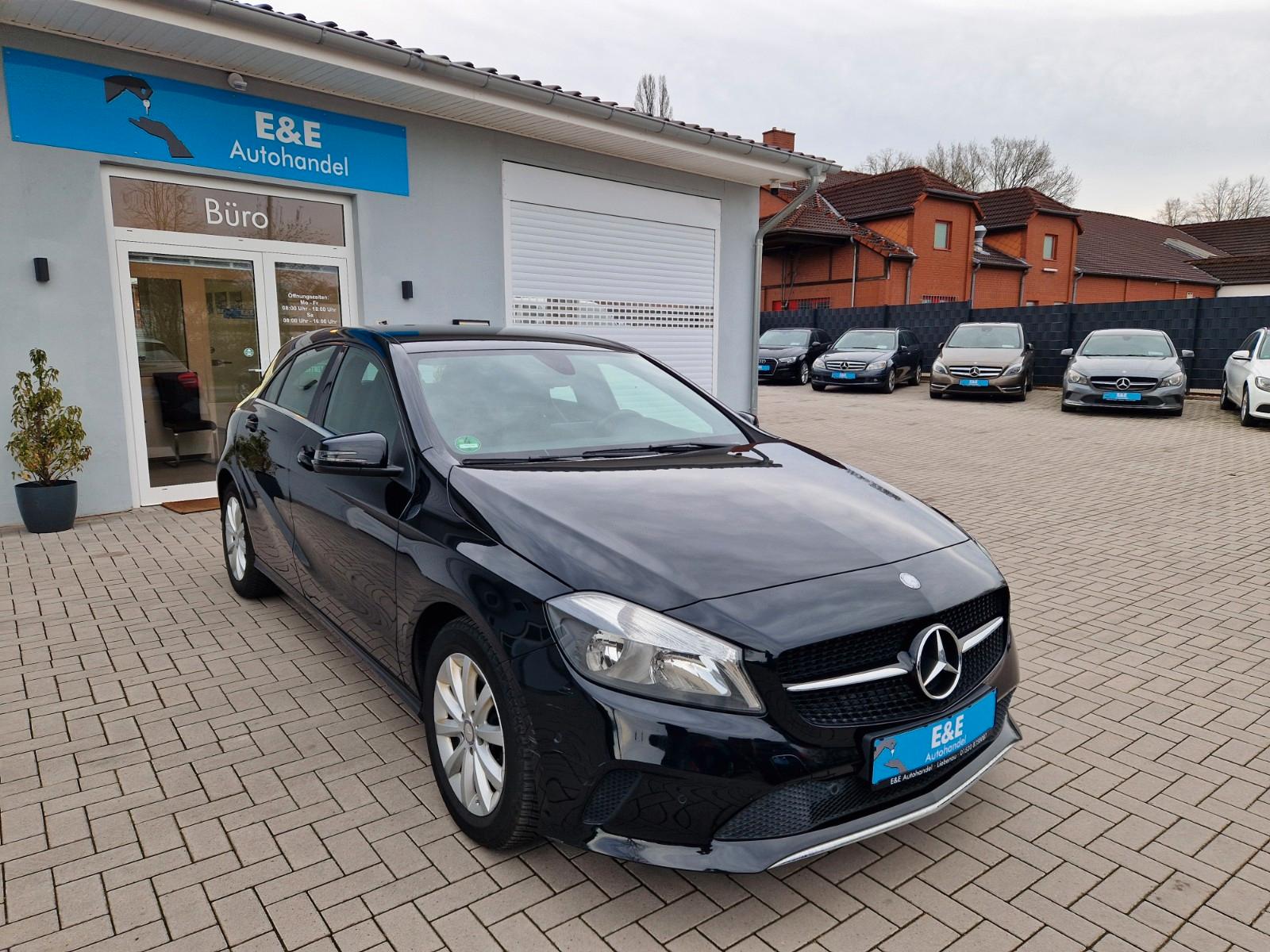 Mercedes-Benz A 180+Automatik+Scheckheft+Kamera+HU und Öl neu