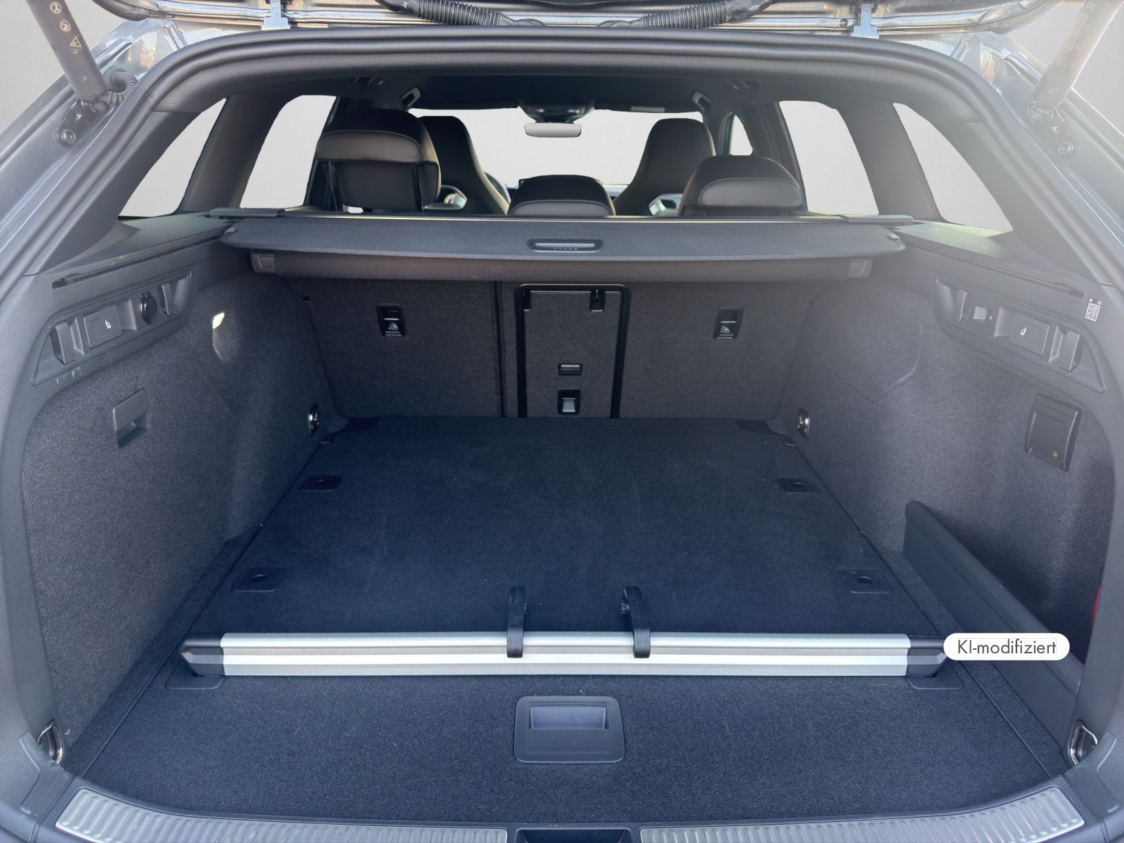 Volkswagen Passat Variant R-LINE 2.0 TSI DSG 4MOTION IQ.LIG foto 17