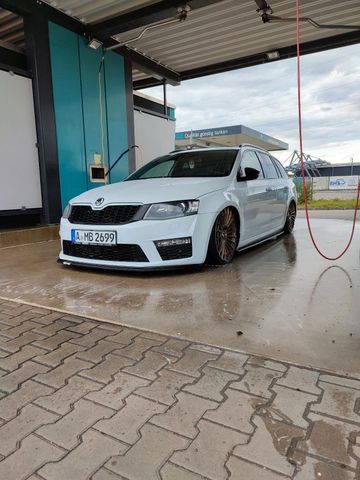 Skoda Octavia RS 5E