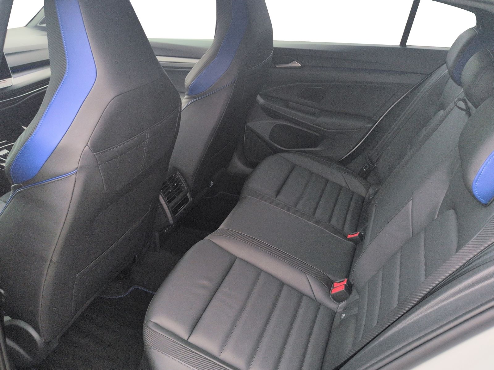 Golf VIII R BLACK EDITION 4MO AKRA+LEDER+PANO+