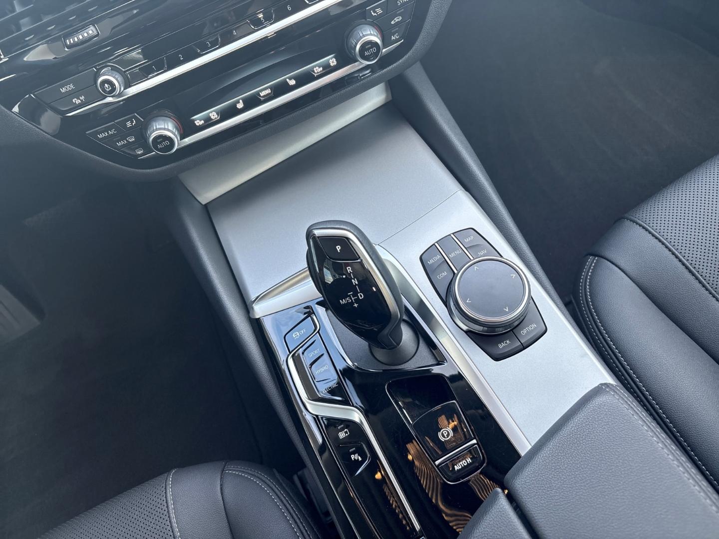 BMW 530 e Touring Hybrid AHK Navi HeadUp DrivingAss