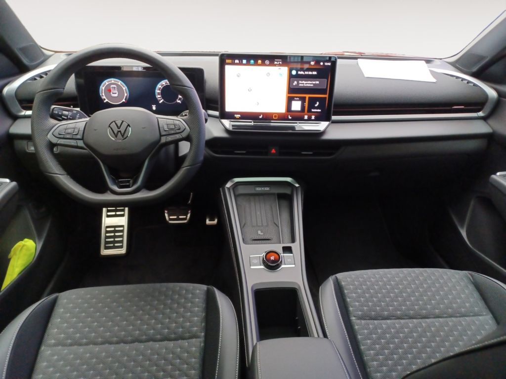 Fahrzeugabbildung Volkswagen T-Roc 1.5 eTSI DSG R-Line Black Style, AHZV uvm.