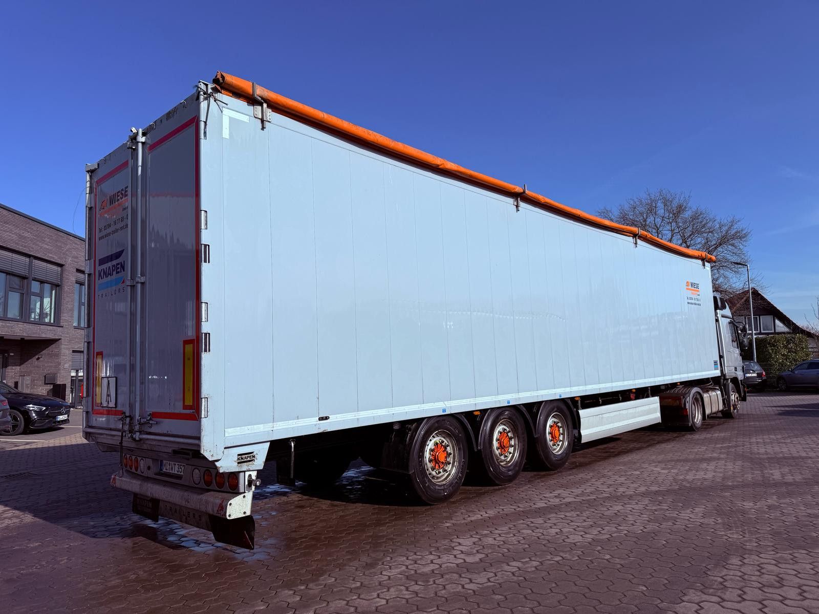Fahrzeugabbildung Knapen K200 Schubboden 92m³ 10mm Boden