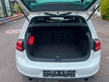 Volkswagen Golf - 12