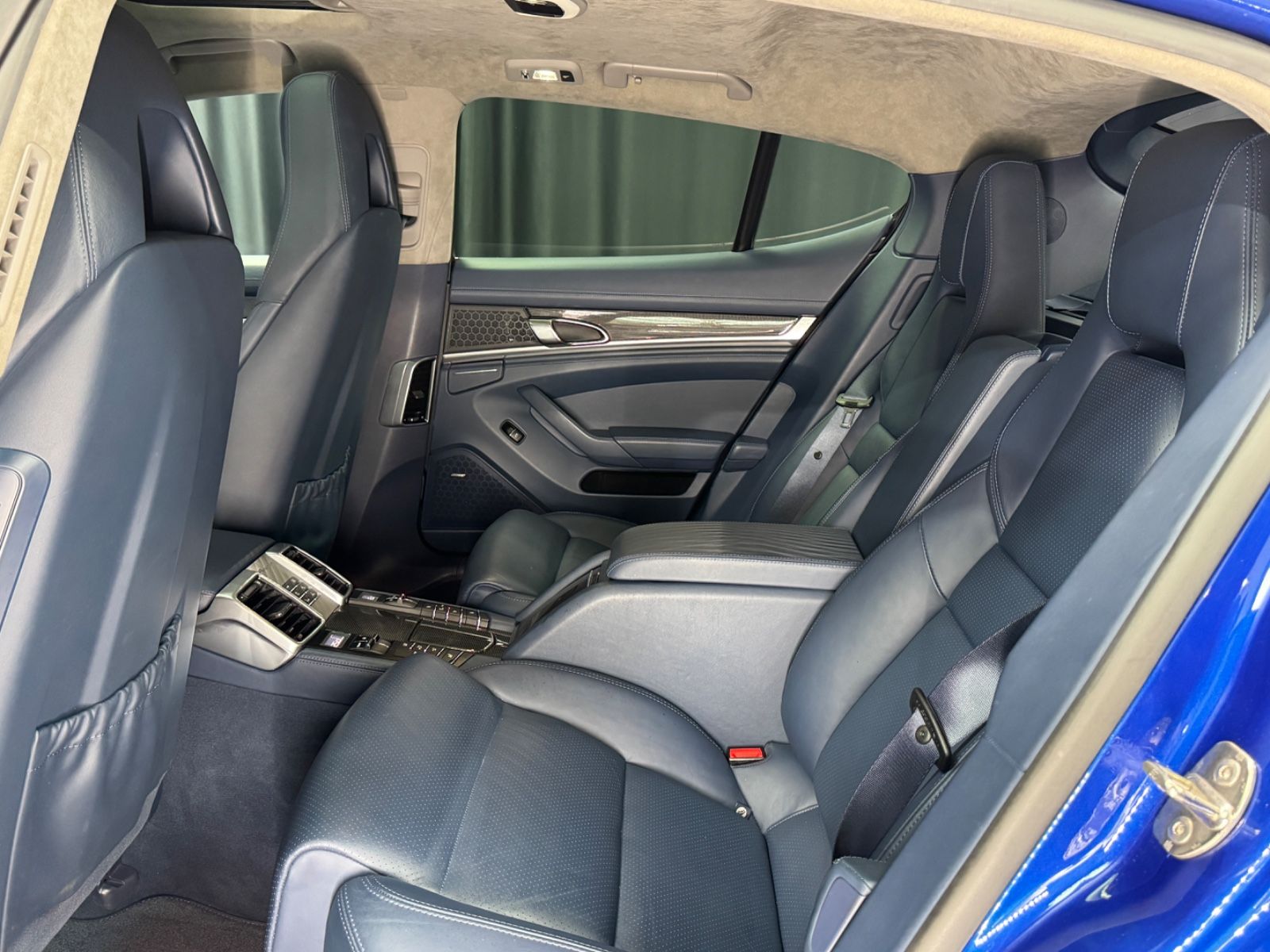 Fahrzeugabbildung Porsche Panamera Turbo|CERAMIC|CARBON|1.HAND|EXCLUSIVE|