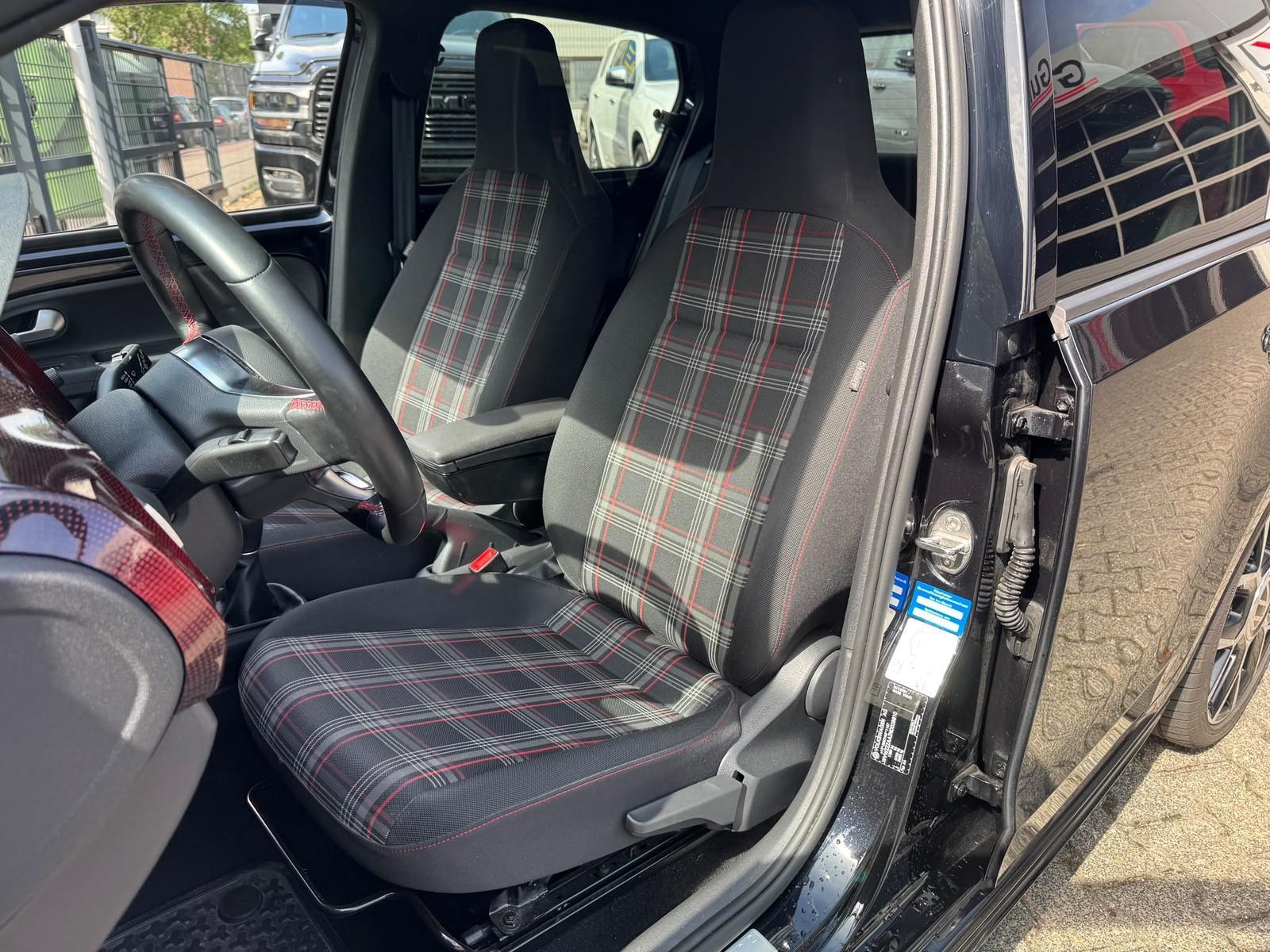 Volkswagen Up 1.0 TSI GTI, миниатюра 14