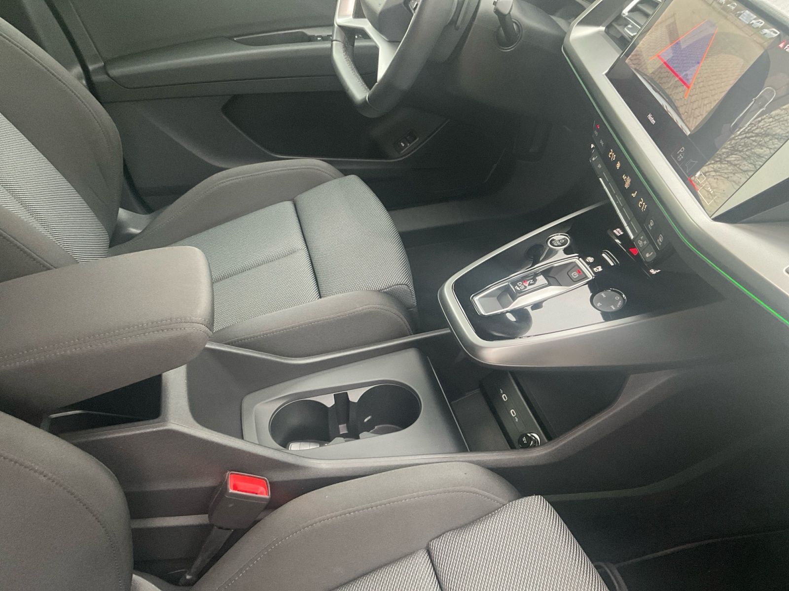 Audi Q4 e-tron - Bild 19