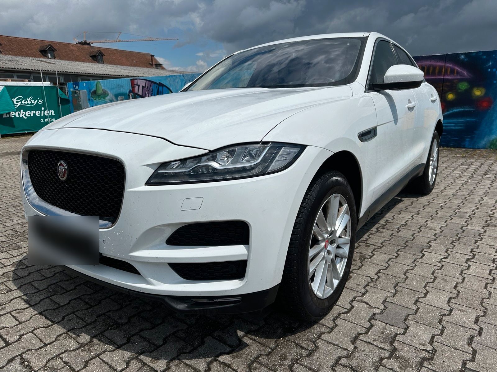 JAGUAR F-Pace