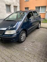 Volkswagen VW Sharan 7Sitzer Automatik Benziner - gebrauchte VW Sharan aus dem Jahr 2004