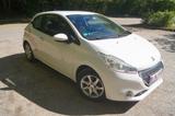 Peugeot 208 1.2 Active PureTech 82 Active - weiße Peugeot 208