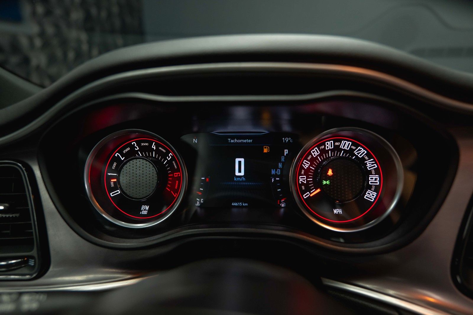 Fahrzeugabbildung Dodge Challenger 6.4 V8 SRT 392 R/T 1320 SCAT PACK