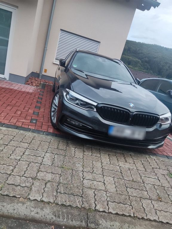 Image of BMW 530