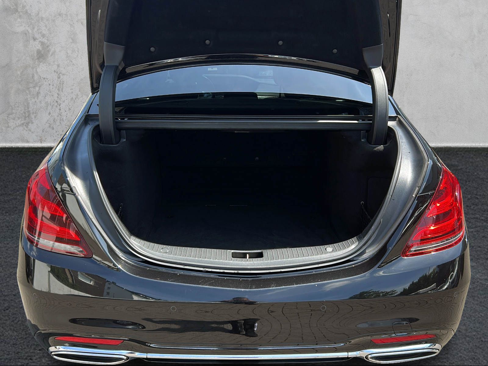 Fahrzeugabbildung Mercedes-Benz S 400 d LANG AMG LINE PANORAMA BURMESTER MEMORY