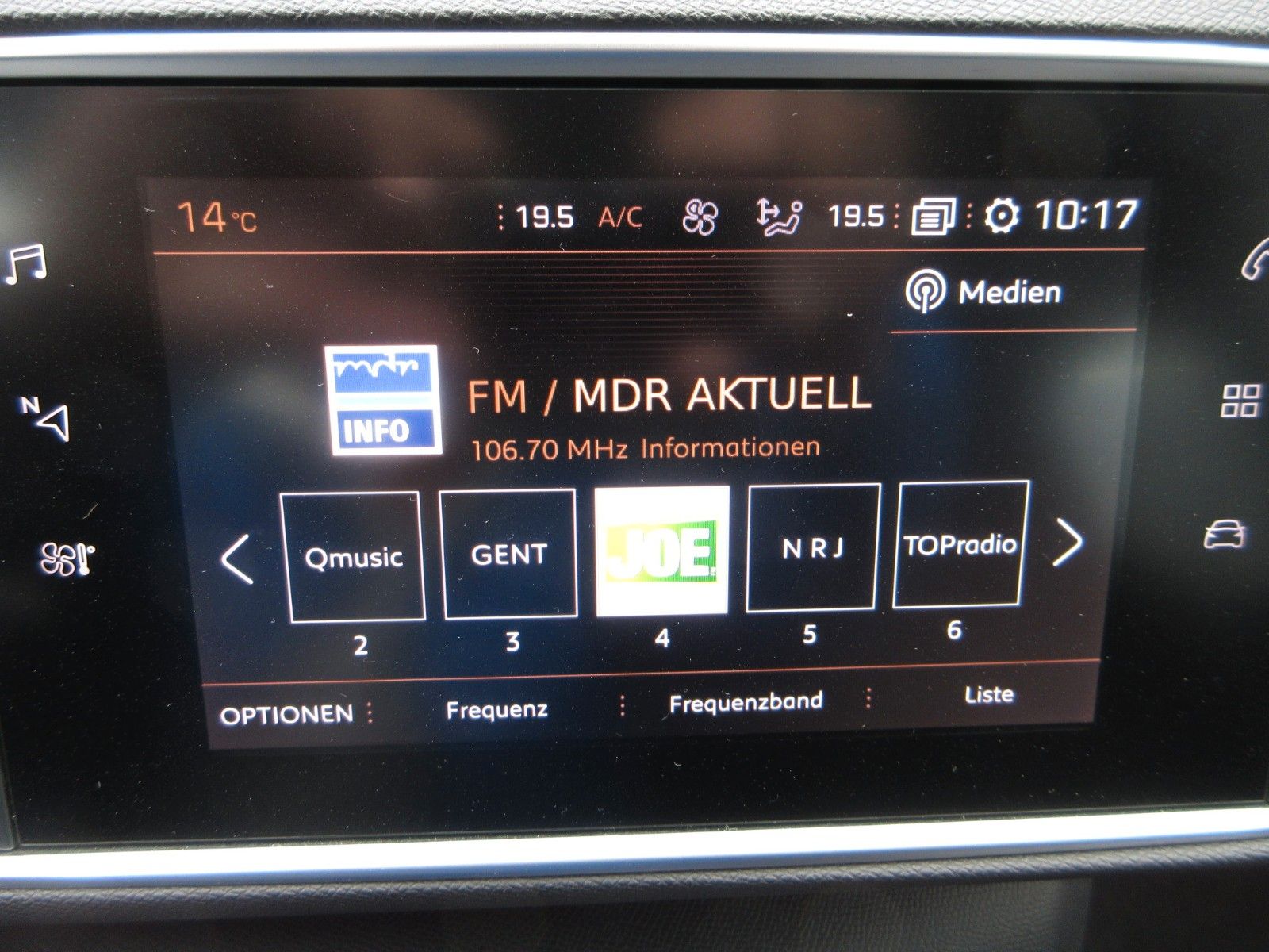 Fahrzeugabbildung Peugeot 308 SW Allure 1.5D LED/NAVI/SHZ/PDC/R´CAMERA