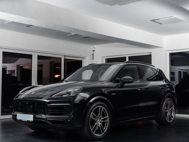 Porsche Cayenne E-Hybrid SportDesign/Pano/DVD im Fond