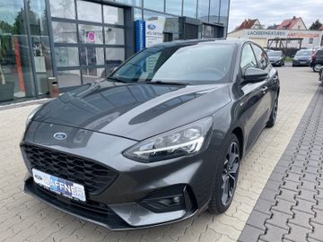 Fahrzeugabbildung Ford Focus Lim. ST-Line
