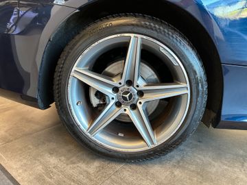 Mercedes-Benz C 250 *AMG LINE*NAV*SitzHZ*2-ZONEN*AMG*LED*