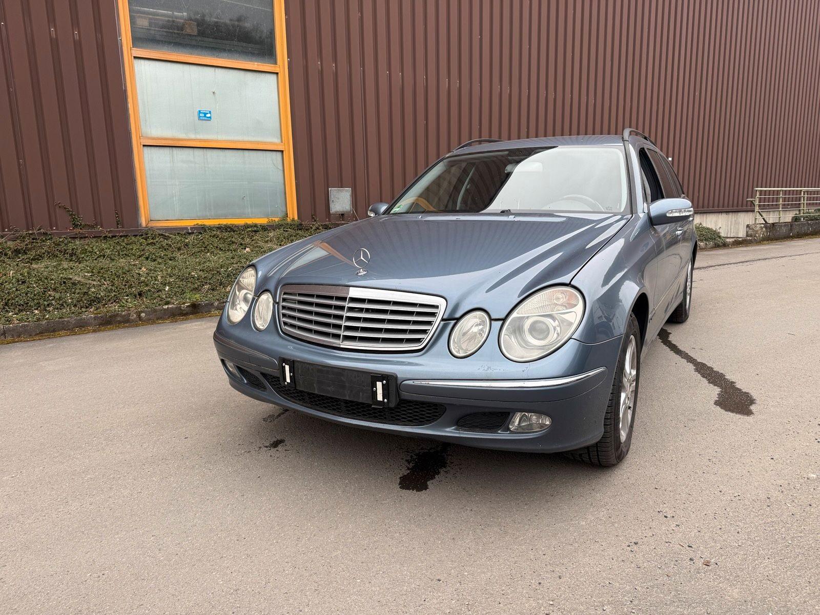 Mercedes-Benz E 220