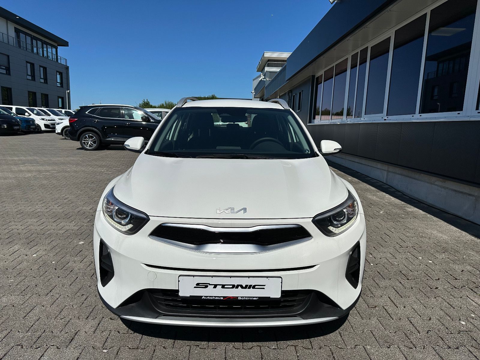 Fahrzeugabbildung Kia Stonic  1.0T 100 PS DCT VISION Navi Sitzhzg.