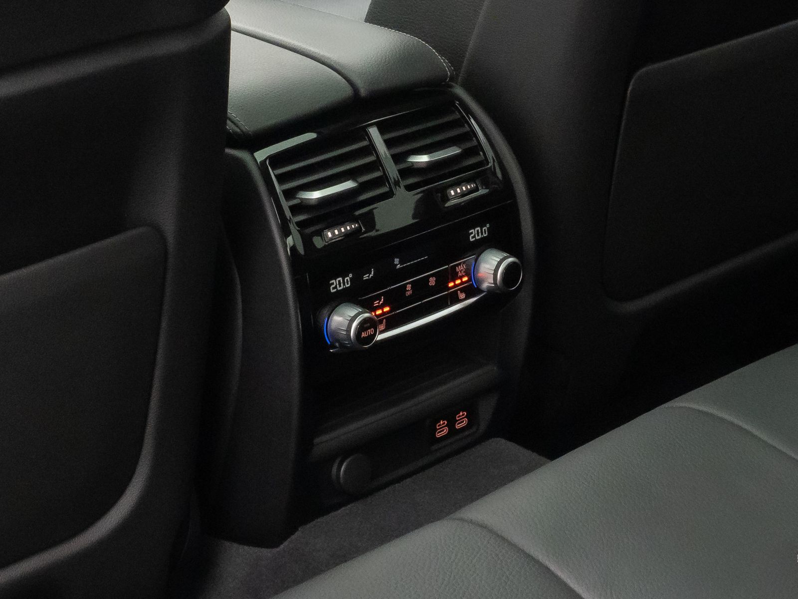 Fahrzeugabbildung BMW 530d xD 360&deg;Glasdach Laser HUD DAB HiFi SoftCl