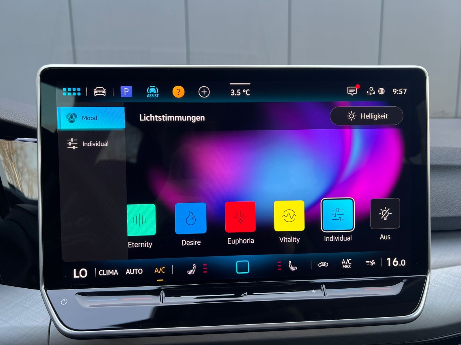 Fahrzeugabbildung Volkswagen Golf VIII Life 1.5 TSI *ACC, Light Assist, Sitzh