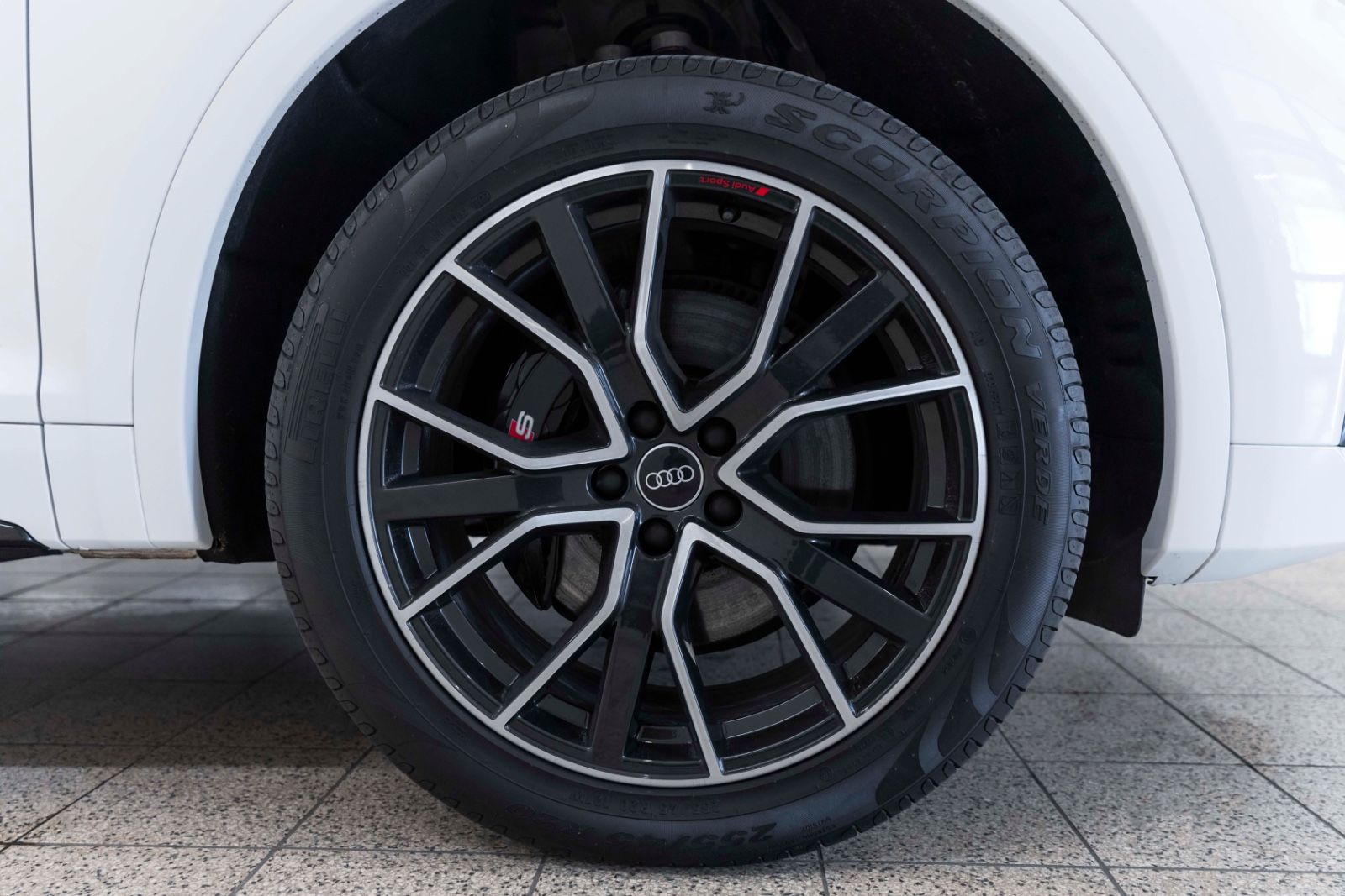 Fahrzeugabbildung Audi SQ5 Sportback 3.0L TFSI ACC 360° LED PANO MEMORY