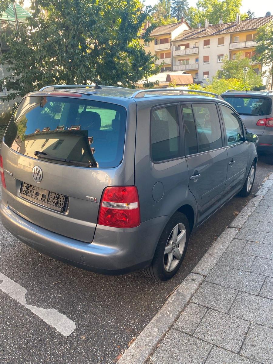 Volkswagen Touran 2004 — photo 6