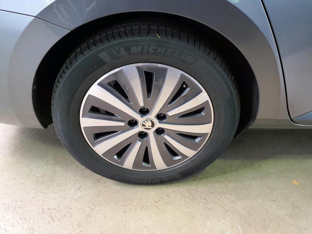 Skoda Superb iV Combi Ambition 1.4 TSI 160kW AHK*Pano