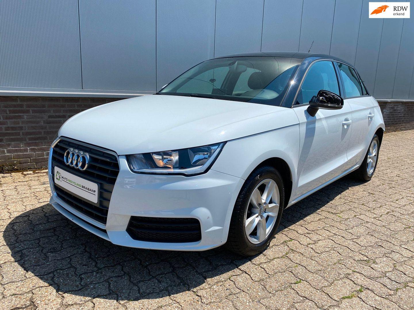 Audi A1 Sportback 1.0 TFSI Adrenalin klima PDC Achter