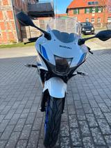 Suzuki GSX 125 R - SUZUKI GSX R 125