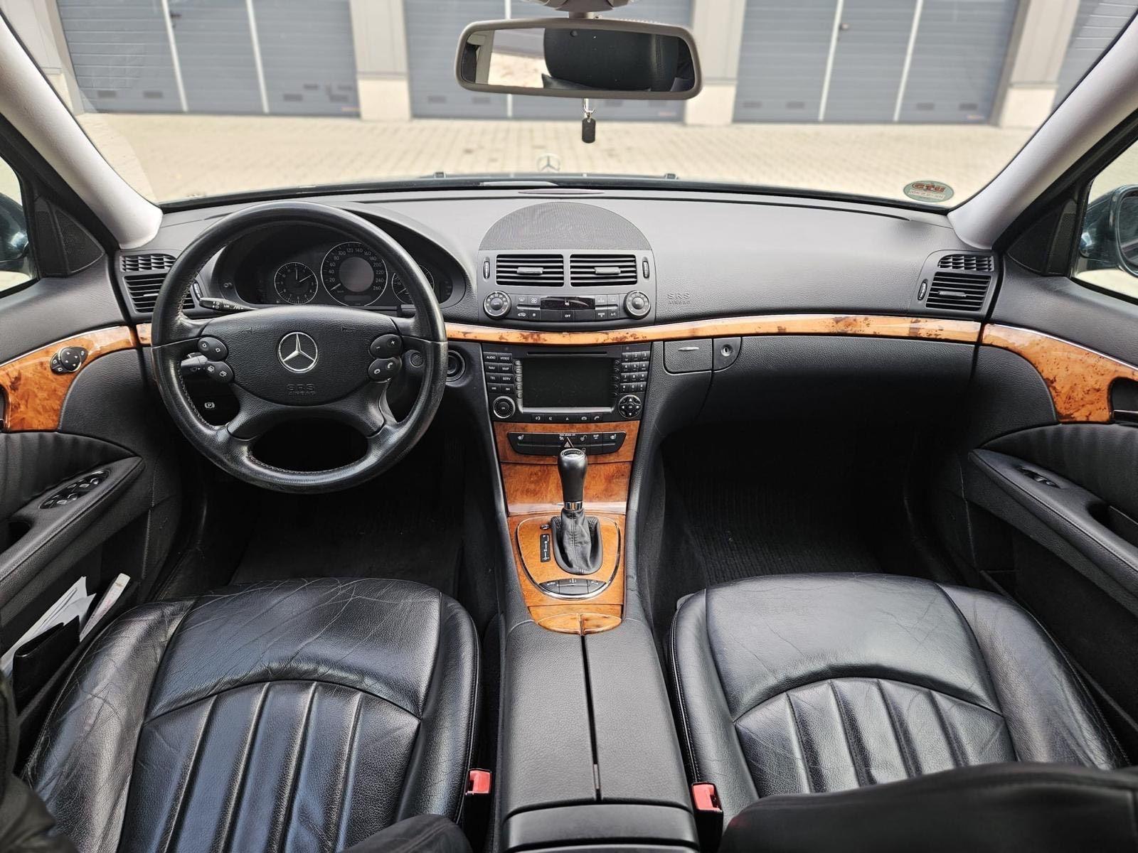 Mercedes-Benz E350 2007 — photo 10
