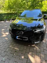 Volvo XC60 B4 D Plus Dark AWD ACC LED Pano AHK