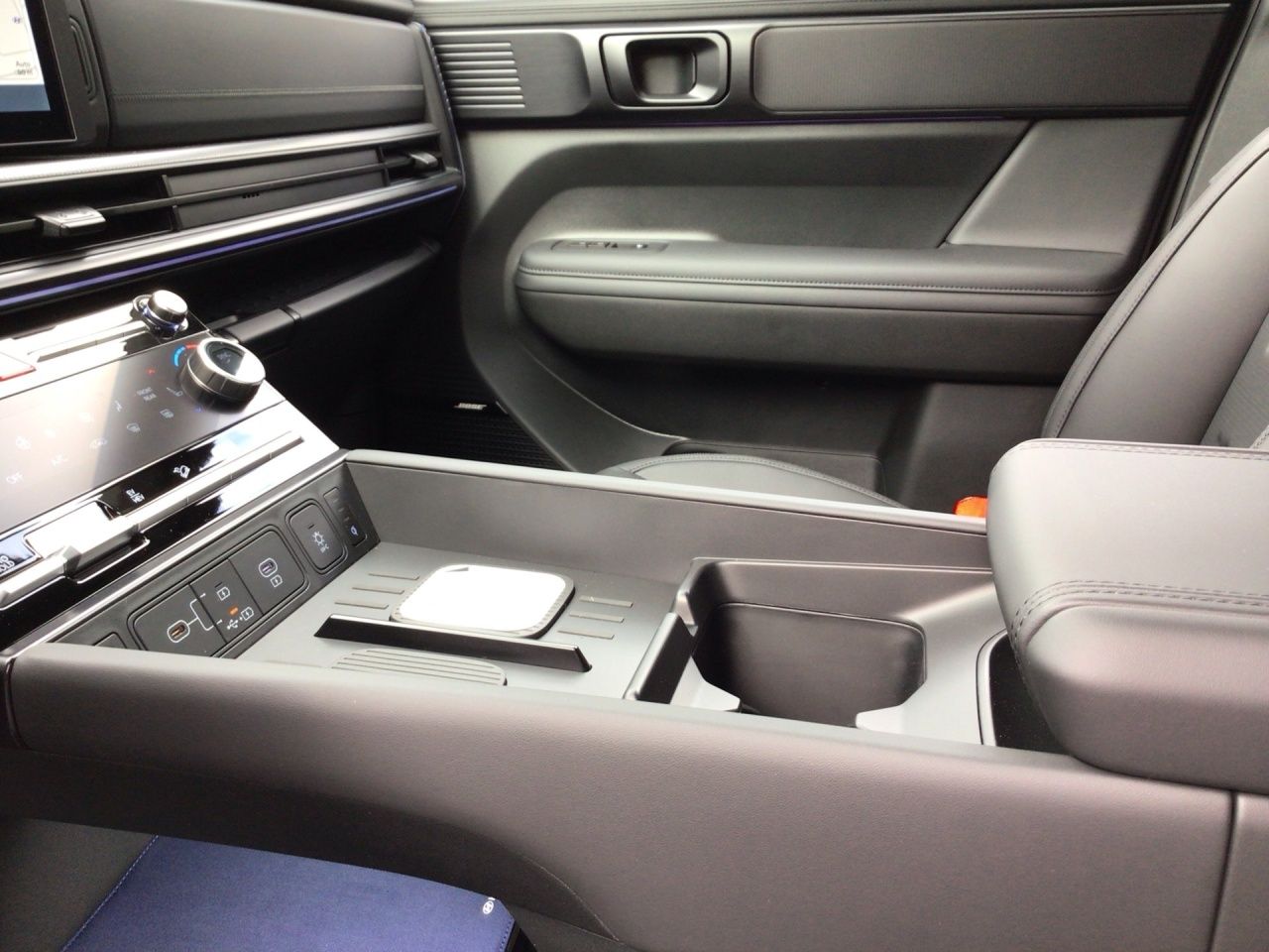 Fahrzeugabbildung Hyundai SANTA FE BLACKLINE 360 4xSHZ ACC AUT Akustikglas